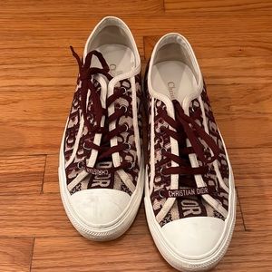 Christian Dior tennis shoes burgundy and beige super clean